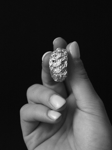 Bague en argent fabriquée artisanalement
